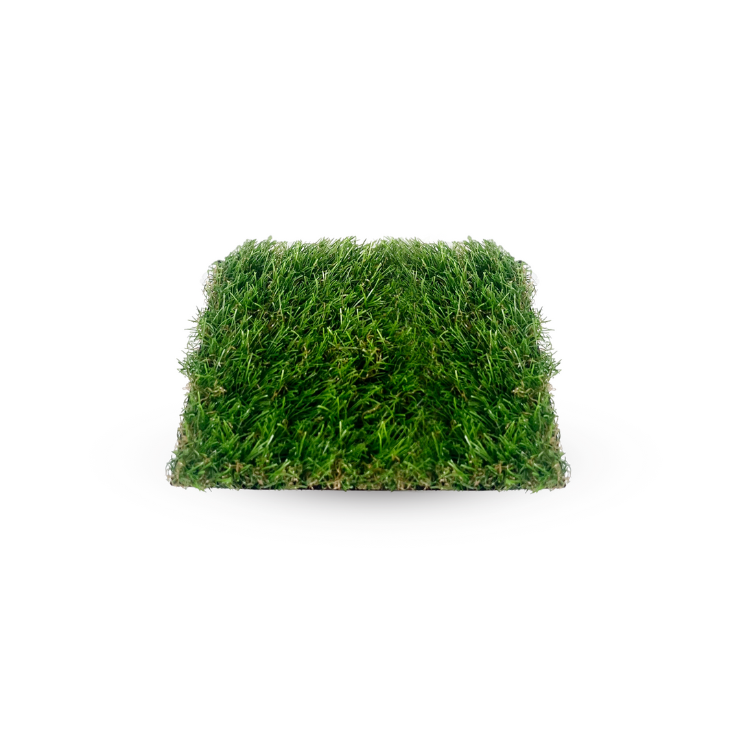 Prato sintetico Eden Luxe da 30 mm, lussuosamente denso e morbido, perfetto per un tocco elegante nel giardino.