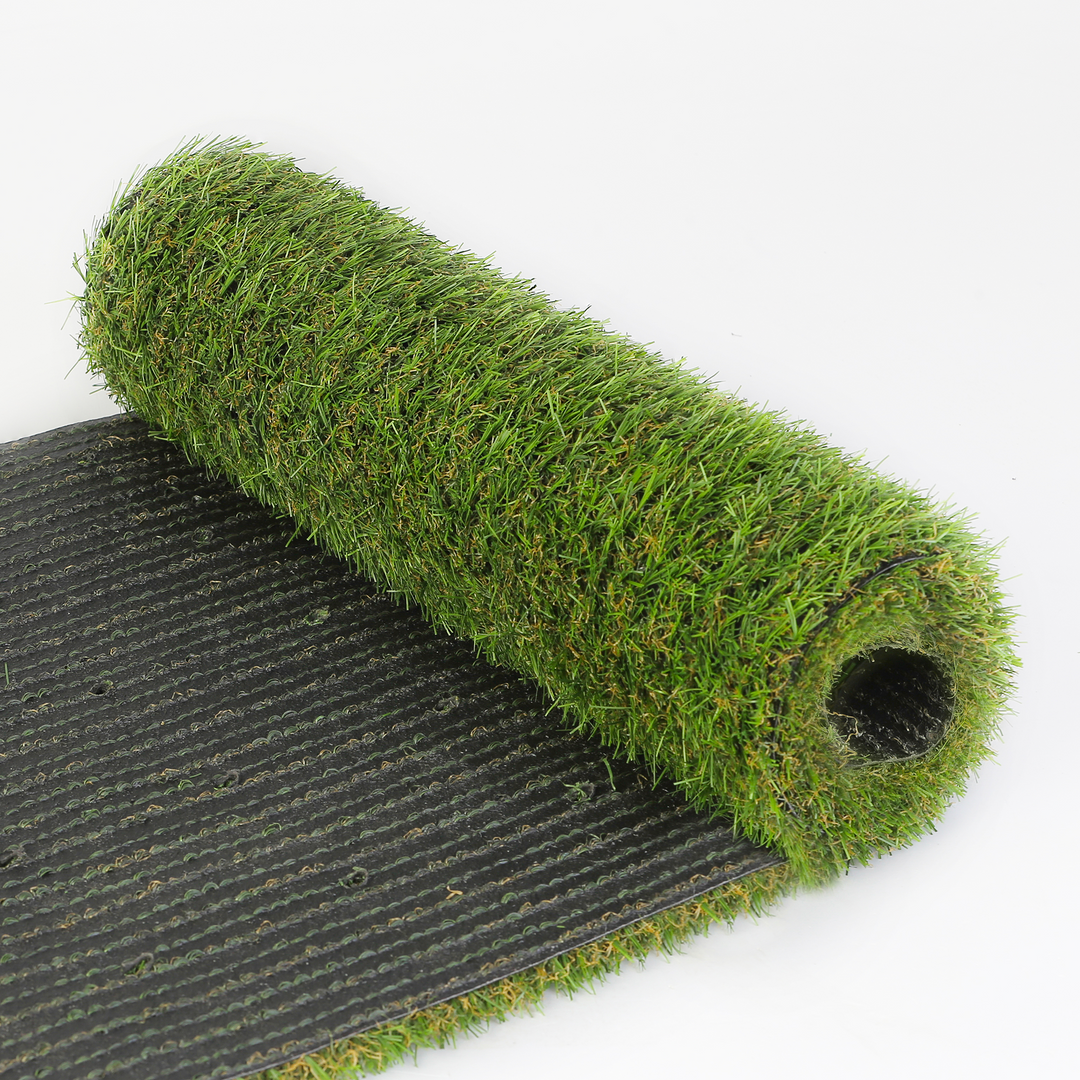 Tappeto erboso artificiale Eco Garden da 30 mm, verde tutto l'anno, ideale per zone commerciali e residenziali.
